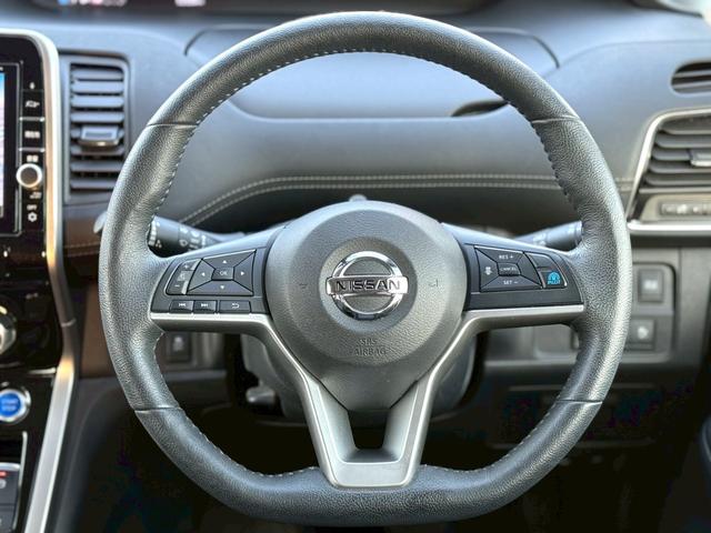 セレナ e-パワー ハイウェイスターV 純正9インチナビ/純正フリップダウンモニター/Bluetooth/フルセグTV/アラウンドビューモニター/デジタルインナーミラー/エマージェンシーブレーキ/車線逸脱警報装置/ETC/LEDヘッドライト(22枚目)