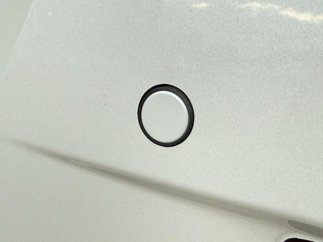 セレナ e-パワー ハイウェイスターV 純正9インチナビ/純正フリップダウンモニター/Bluetooth/フルセグTV/アラウンドビューモニター/デジタルインナーミラー/エマージェンシーブレーキ/車線逸脱警報装置/ETC/LEDヘッドライト(36枚目)