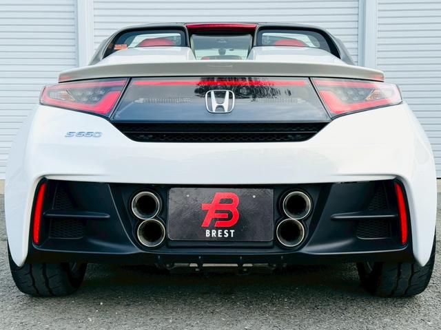 S660 α 無限フルエアロ/リアスポイラー/BLITZ(ブリッツ)車高調/WORK EMOTION(ワークエモーション)15インチアルミ/赤無限シートカバー/sense-brand(センスブランド)4本出マフラー(6枚目)