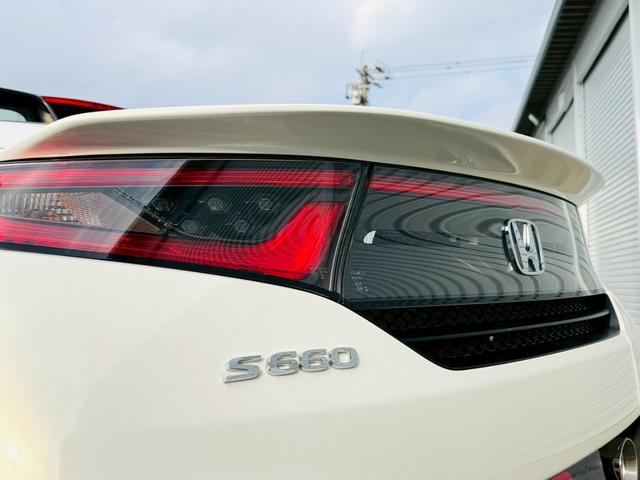 S660 α 無限フルエアロ/リアスポイラー/BLITZ(ブリッツ)車高調/WORK EMOTION(ワークエモーション)15インチアルミ/赤無限シートカバー/sense-brand(センスブランド)4本出マフラー(31枚目)