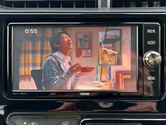 アクア クロスオーバー 純正ナビ/Bluetooth/フルセグTV/バックモニター/革巻ステアリング/ステアリングリモコン/純正16インチアルミ/ユーザー買取車/禁煙車/取説&保証書&スペアキー(14枚目)