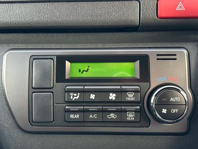 ハイエースバン スーパーＧＬ　ダークプライムＩＩ　ディーゼル／４ＷＤ／純正ナビ／Ｂｌｕｅｔｏｏｔｈ／ＨＤＭＩ／フルセグＴＶ／パノラミックビューモニター／純正フリップダウンモニター／デジタルインナーミラー／ステリモン／純正オプション１８インチＡＷ（26枚目）
