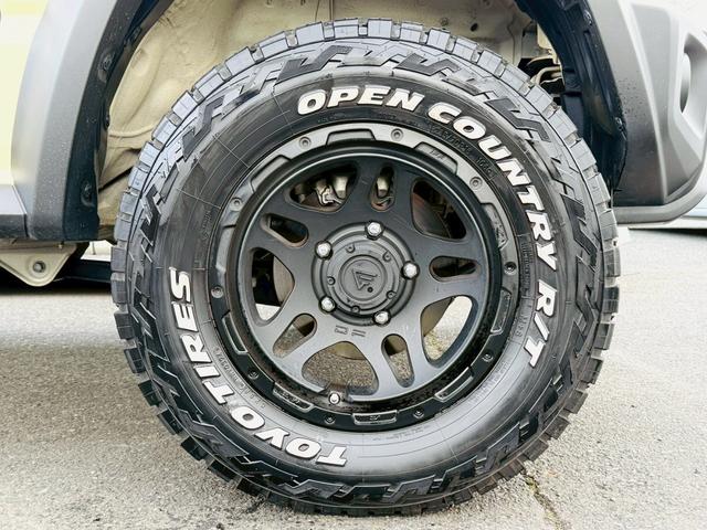 ジムニーシエラ ＪＣ　２－３インチリフトＵＰ／リアラダー／ＡＬＰＩＮＥ１１インチディスプレイオーディオ／Ｂｌｕｅｔｏｏｔｈ・ＨＤＭＩ・Ａｐｐｌｅ　ＣａｒＰｌａｙ・Ａｎｄｒｏｉｄ　Ａｕｔｏ／ルーフキャリア／ホワイトレター（35枚目）