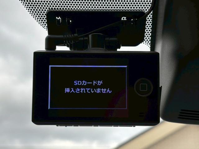 �h���C�u���R�[�_�[������f���Ɖ������L�^���Ă����h���C�u���R�[�_�[�́A���̂̍ۂɊm���ȏ؋��\�͂𔭊����Ă���܂��B