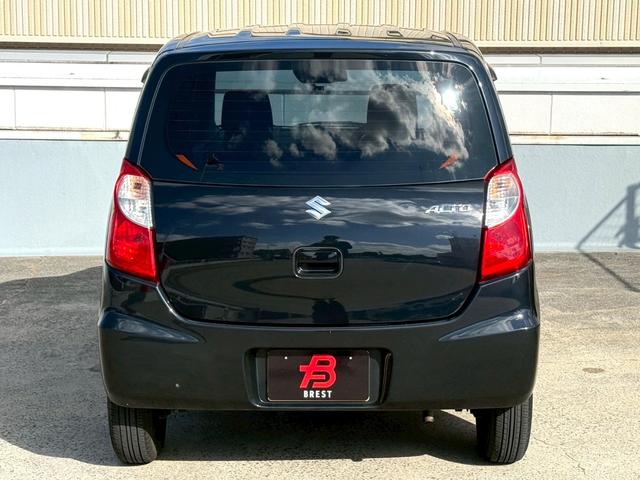 アルト Ｆ　パワーステアリング／パワーウィンドウ／エアコン／ヘッドライトレベライザー／ＥＴＣ／４速ＡＴ／ユーザー買取車／エアバック／ＡＢＳ／セキュリティアラーム／後席ベンチシート／プライバシーガラス（4枚目）