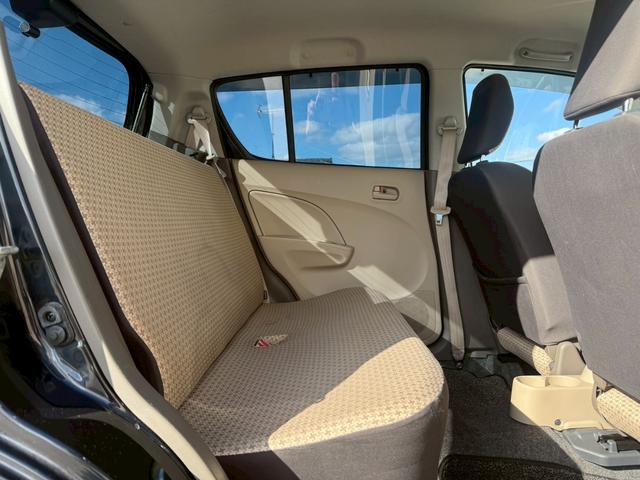 アルト Ｆ　パワーステアリング／パワーウィンドウ／エアコン／ヘッドライトレベライザー／ＥＴＣ／４速ＡＴ／ユーザー買取車／エアバック／ＡＢＳ／セキュリティアラーム／後席ベンチシート／プライバシーガラス（9枚目）