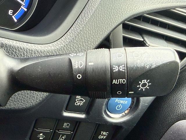 ヴォクシー MODELLISTA(モデリスタ)/純正9インチデカナビ/純正フリップダウンモニター/Bluetooth/フルセグTV/バックモニター/両側電動スライドドア/DUALオートエアコン/ETC/LED(20枚目)