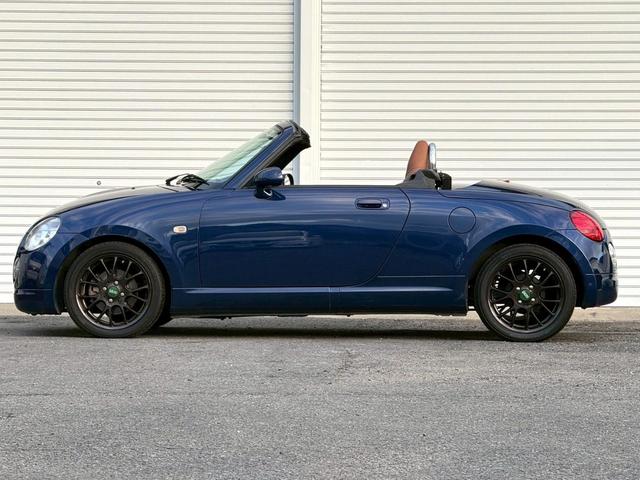 コペン アクティブトップ　ＢＢＳ１５インチアルミ／５速ＭＴ／電動オープン／ターボ／シートカバー／キーレス／ＳＤナビ／Ｂｌｕｅｔｏｏｔｈ／ＨＤＭＩ／フルセグＴＶ／ＥＴＣ／ユーザー買取車／保証書／禁煙車（4枚目）