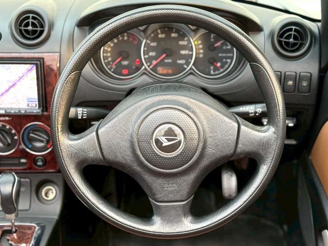 コペン アクティブトップ　ＢＢＳ１５インチアルミ／５速ＭＴ／電動オープン／ターボ／シートカバー／キーレス／ＳＤナビ／Ｂｌｕｅｔｏｏｔｈ／ＨＤＭＩ／フルセグＴＶ／ＥＴＣ／ユーザー買取車／保証書／禁煙車（16枚目）