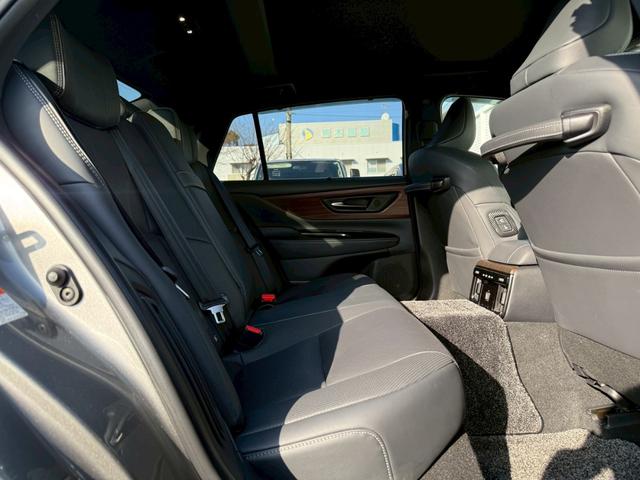 クラウン Ｚ　ＭＯＤＥＬＬＩＳＴＡ（モデリスタ）エアロ／パノラマルーフ／ＷＯＲＫ２１インチホイール／ＳＲＳ車高調（純正あり）／パノラミックビューモニター／ブラインドスポットモニター／ヘッドアップディスプレイ（9枚目）