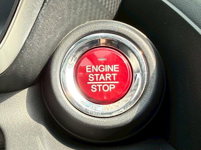 �L�[���g�т��Ă��邾���ŁA�G���W���̎n�����\�ȑ����ł��B�v�b�V���X�^�[�g�ł��̂ŃG���W���̎n�����{�^�������������ł�