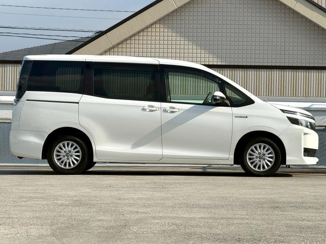 ヴォクシー ハイブリッドＸ　ＡＬＰＩＮＥ（アルパイン）１１インチデカナビ／１０．２インチフリップダウンモニター／Ｂｌｕｅｔｏｏｔｈ／フルセグＴＶ／バックモニター／両側電動スライドドア／純正１５インチアルミ／ドライブレコーダー（2枚目）