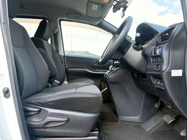 ヴォクシー ハイブリッドＸ　ＡＬＰＩＮＥ（アルパイン）１１インチデカナビ／１０．２インチフリップダウンモニター／Ｂｌｕｅｔｏｏｔｈ／フルセグＴＶ／バックモニター／両側電動スライドドア／純正１５インチアルミ／ドライブレコーダー（6枚目）