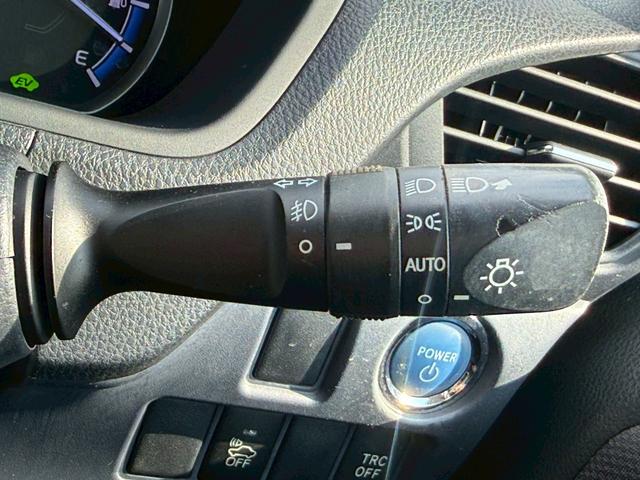 ヴォクシー ハイブリッドＸ　ＡＬＰＩＮＥ（アルパイン）１１インチデカナビ／１０．２インチフリップダウンモニター／Ｂｌｕｅｔｏｏｔｈ／フルセグＴＶ／バックモニター／両側電動スライドドア／純正１５インチアルミ／ドライブレコーダー（22枚目）