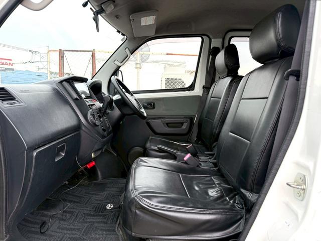 ライトエースバン ＧＬ　ルーフキャリア／ＳＤナビ／Ｂｌｕｅｔｏｏｔｈ／フルセグＴＶ／バックモニター／ＨＩＤヘッドライト／両側スライド／シートカバー／ＥＴＣ／（7枚目）