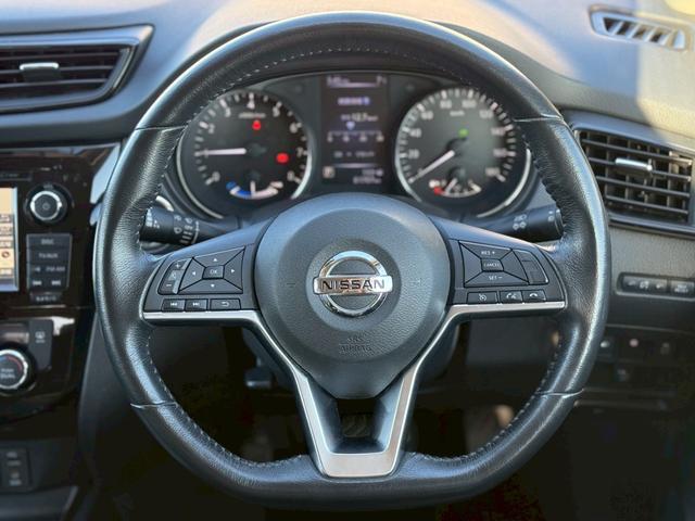 エクストレイル モード・プレミア　ハイブリッド　純正ナビ／Ｂｌｕｅｔｏｏｔｈ／フルセグＴＶ／アラウンドビューモニター／インテリジェントクリアランスソナー／パワーリアゲート／クルーズコントロール／純正１９インチアルミ／黒革シート／ステリモ（16枚目）