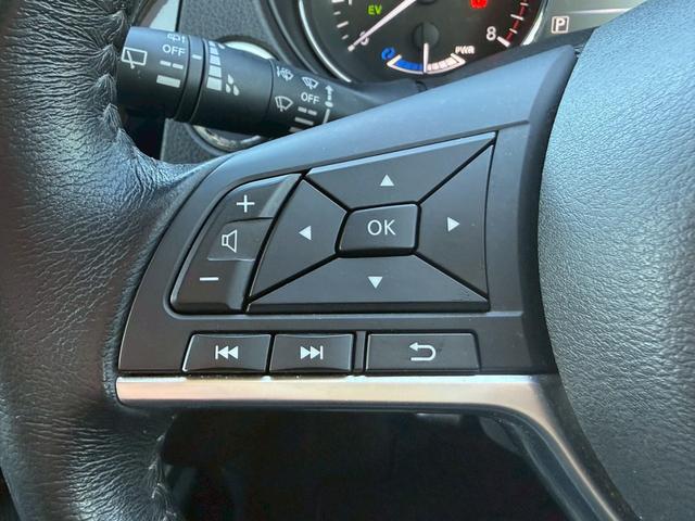 エクストレイル モード・プレミア　ハイブリッド　純正ナビ／Ｂｌｕｅｔｏｏｔｈ／フルセグＴＶ／アラウンドビューモニター／インテリジェントクリアランスソナー／パワーリアゲート／クルーズコントロール／純正１９インチアルミ／黒革シート／ステリモ（17枚目）