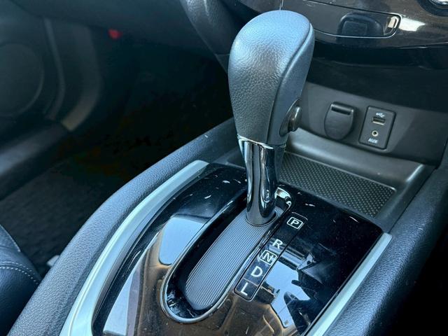 エクストレイル モード・プレミア　ハイブリッド　純正ナビ／Ｂｌｕｅｔｏｏｔｈ／フルセグＴＶ／アラウンドビューモニター／インテリジェントクリアランスソナー／パワーリアゲート／クルーズコントロール／純正１９インチアルミ／黒革シート／ステリモ（21枚目）