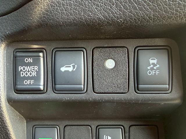 エクストレイル モード・プレミア　ハイブリッド　純正ナビ／Ｂｌｕｅｔｏｏｔｈ／フルセグＴＶ／アラウンドビューモニター／インテリジェントクリアランスソナー／パワーリアゲート／クルーズコントロール／純正１９インチアルミ／黒革シート／ステリモ（25枚目）