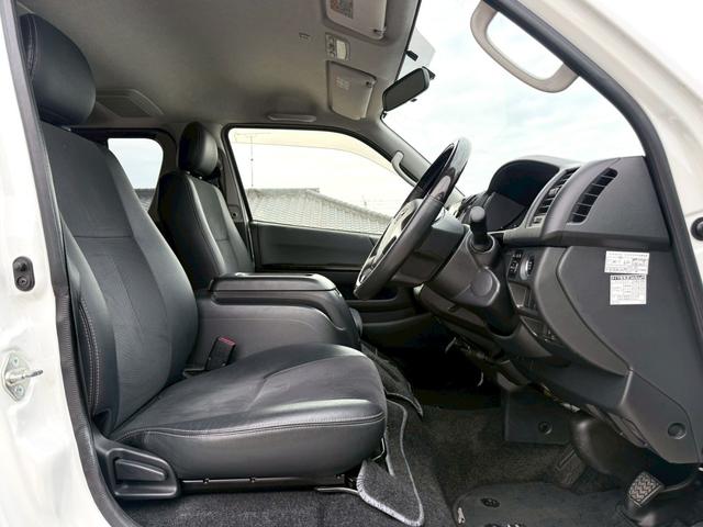 ハイエースバン スーパーＧＬ　ダークプライム　ディーゼル／ターボ／純正ナビ／Ｂｌｕｅｔｏｏｔｈ／フルセグＴＶ／バックモニター／ＥＴＣ／両側スライドドア／ハーフレザーシート／ＤＰＦ再生スイッチ／オートエアコン／ステリモ／ＬＥＤヘッドライト（6枚目）