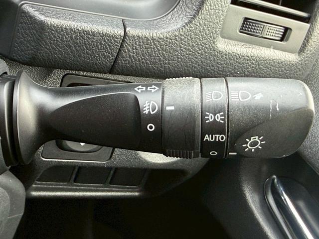 ハイエースバン スーパーＧＬ　ダークプライム　ディーゼル／ターボ／純正ナビ／Ｂｌｕｅｔｏｏｔｈ／フルセグＴＶ／バックモニター／ＥＴＣ／両側スライドドア／ハーフレザーシート／ＤＰＦ再生スイッチ／オートエアコン／ステリモ／ＬＥＤヘッドライト（18枚目）