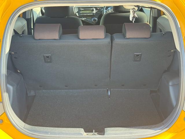 アクア Ｇ　エアロ／革巻ステアリング／ステアリングリモコン／ＬＥＤヘッドライト／フォグランプ／ＥＴＣ／純正オーディオ／オートエアコン／純正１５インチＡＷ／ユーザー買取車／禁煙車／１オーナー（10枚目）