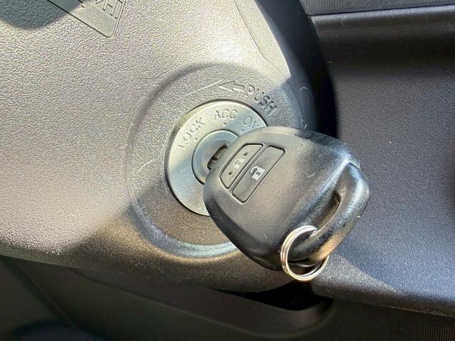 アクア Ｇ　エアロ／革巻ステアリング／ステアリングリモコン／ＬＥＤヘッドライト／フォグランプ／ＥＴＣ／純正オーディオ／オートエアコン／純正１５インチＡＷ／ユーザー買取車／禁煙車／１オーナー（16枚目）