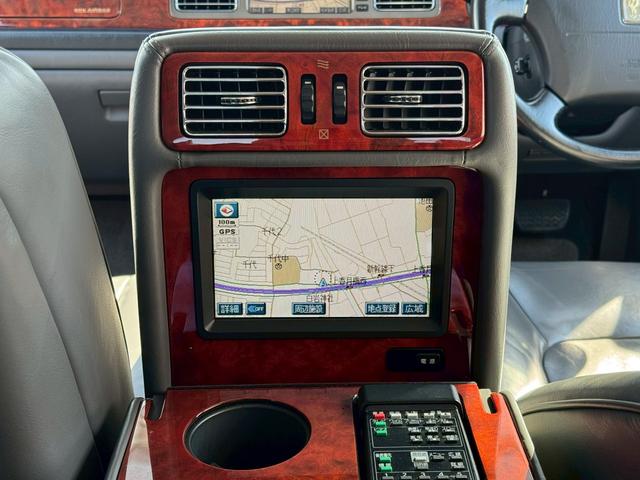 ���s�⃌�W���[�ɂƗl�X�ȃV�[���Ŋ��҂ɉ�������S�i�r�t���I