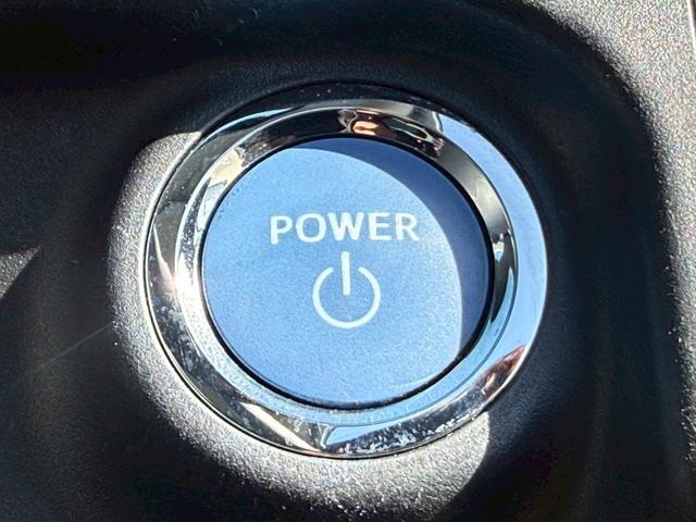 アクア Ｓ　純正ナビ／Ｂｌｕｅｔｏｏｔｈ／フルセグＴＶ／バックモニター／ＥＴＣ／オートライト／社外１６インチアルミ／スマートキー／プッシュスタート／ステアリングリモコン／フォグ／ＬＥＤヘッドライト／１オーナー（21枚目）