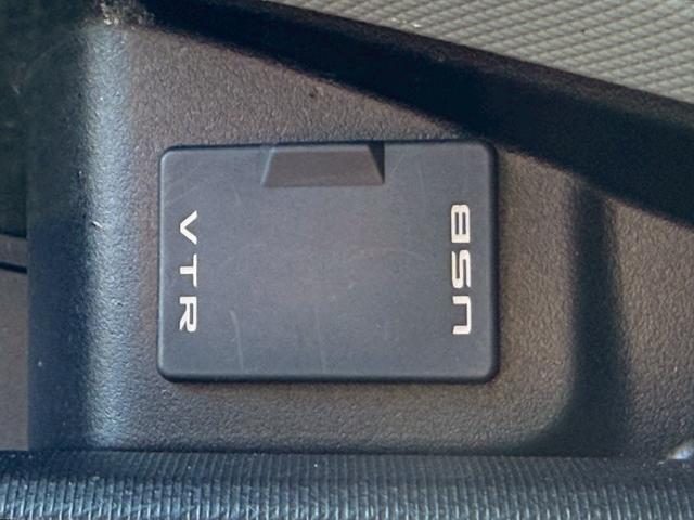 アクア Ｓ　純正ナビ／Ｂｌｕｅｔｏｏｔｈ／フルセグＴＶ／バックモニター／ＥＴＣ／オートライト／社外１６インチアルミ／スマートキー／プッシュスタート／ステアリングリモコン／フォグ／ＬＥＤヘッドライト／１オーナー（28枚目）