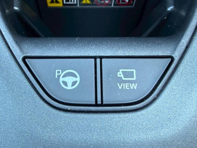 クラウンクロスオーバー ＲＳアドバンスド　モデリスタエアロ／モデリスタ２１インチアルミ／ムーンルーフ／デジタルインナーミラー／パノラミックビューモニター／ヘッドアップディスプレイ／ブラインドスポットモニター／シートエアコン／黒革シート（28枚目）