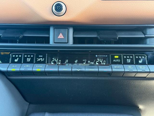 クラウンクロスオーバー ＲＳアドバンスド　モデリスタエアロ／モデリスタ２１インチアルミ／ムーンルーフ／デジタルインナーミラー／パノラミックビューモニター／ヘッドアップディスプレイ／ブラインドスポットモニター／シートエアコン／黒革シート（29枚目）