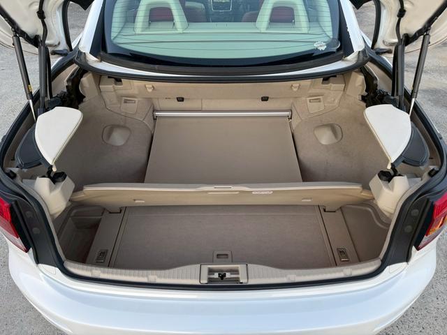 IS IS250C バージョンL 電動オープン/フルレザーシート/メーカーナビ/Bluetooth/フルセグTV/バックモニター/純正オプション18インチアルミ/クルコン/パドルシフト/シートエアコン/メモリー機能付パワーシート(9枚目)