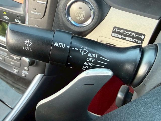 IS IS250C バージョンL 電動オープン/フルレザーシート/メーカーナビ/Bluetooth/フルセグTV/バックモニター/純正オプション18インチアルミ/クルコン/パドルシフト/シートエアコン/メモリー機能付パワーシート(21枚目)