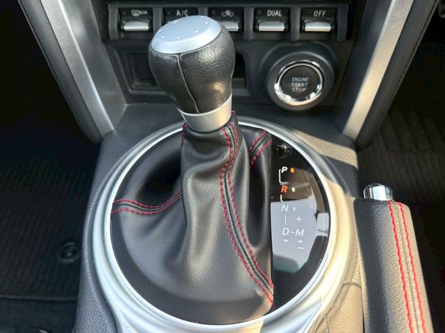 ���i�����ގ��ɕK�����삷�郌�o�[�ł��B����̂��₷�����̂ɂȂ��Ă��܂��B���Ј�x�̊����Ă��������B