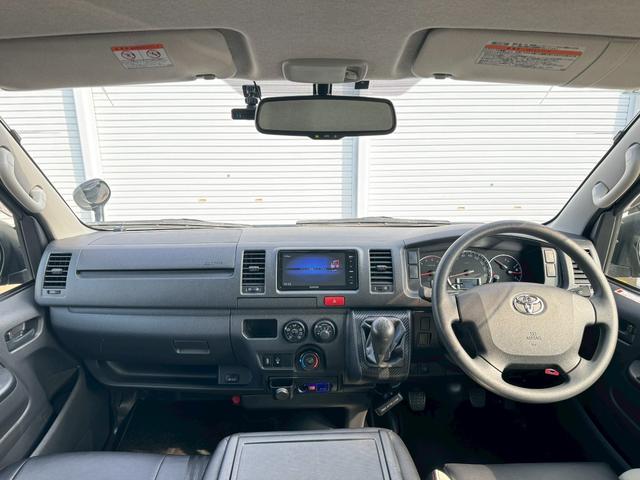 ハイエースバン ロングＤＸ　ＧＬパッケージ　５速ＭＴ／ディーゼル／ターボ／６人乗／／ＴＲＤシートカバー／パイオニア製後席スピーカー／ナビ／Ｂｌｕｅｔｏｏｔｈ／フルセグＴＶ／ＥＴＣ／ＤＰＦ再生スイッチ／ＬＥＤヘッドライト（5枚目）
