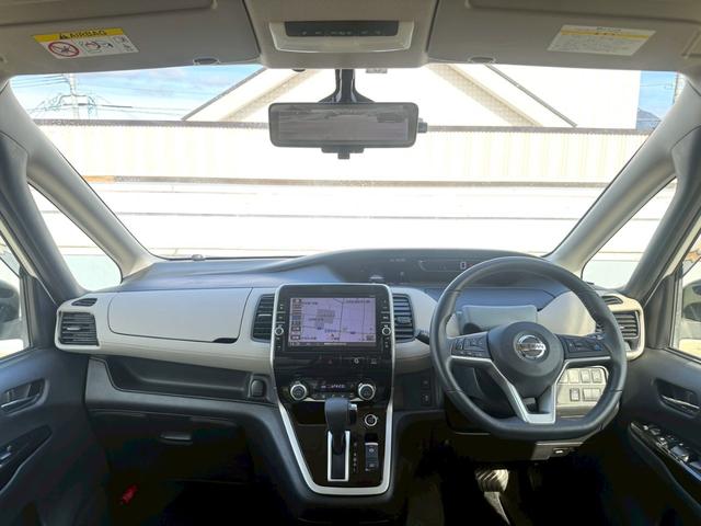 セレナ ハイウェイスターG 純正9インチナビ/フリップダウンモニター/Bluetooth/HDMI/フルセグTV/アラウンドビューモニター/ドラレコ/ハンズフリー両側電動スライド/クルーズコントロール/純正16インチアルミ(5枚目)