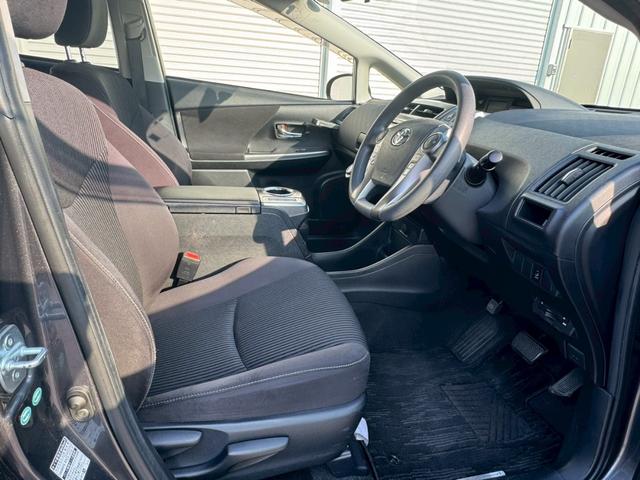 プリウスアルファ S 純正ナビ/フルセグTV/Bluetooth/バックカメラ/ETC/ステアリングリモコン/オートライト/純正16インチアルミ/スマートキー/プッシュスタート/オートエアコン/LEDライト/1オーナー(6枚目)