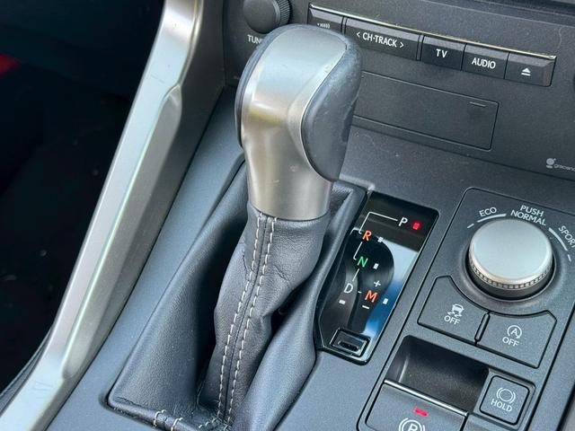 ���i�����ގ��ɕK�����삷�郌�o�[�ł��B����̂��₷�����̂ɂȂ��Ă��܂��B���Ј�x�̊����Ă��������B