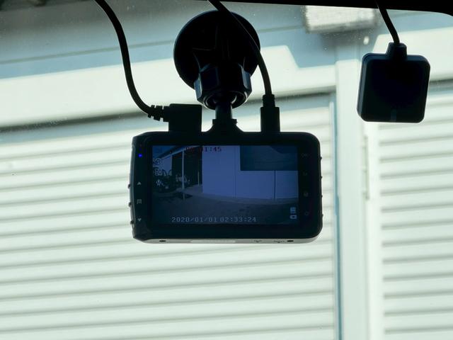 �h���C�u���R�[�_�[������f���Ɖ������L�^���Ă����h���C�u���R�[�_�[�́A���̂̍ۂɊm���ȏ؋��\�͂𔭊����Ă���܂��B