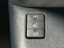 Ｓナビパッケージ　純正１１．６インチナビ／Ｂｌｕｅｔｏｏｔｈ／フルセグＴＶ／バックモニター／トヨタセーフティセンス／１７インチＡＷ（24枚目）