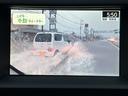 TV付きの車となっております。ドライブの合間の休憩中に気になる番組を見ることができます。