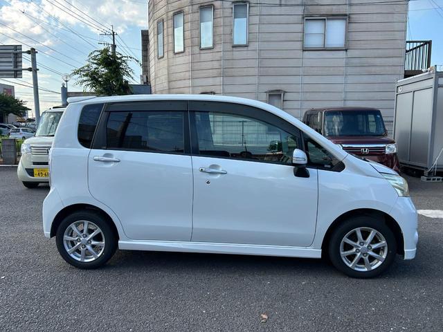 ムーヴ カスタム　Ｇ　大分イモビライザー　インテリジェントキー　アイドリングストップ車　フルフラットシート　助手席エアバック　ＬＥＤライト　ＰＷ　ＡＣ　キーフリー　パワステ　　ベンチシート　ＡＢＳ（11枚目）