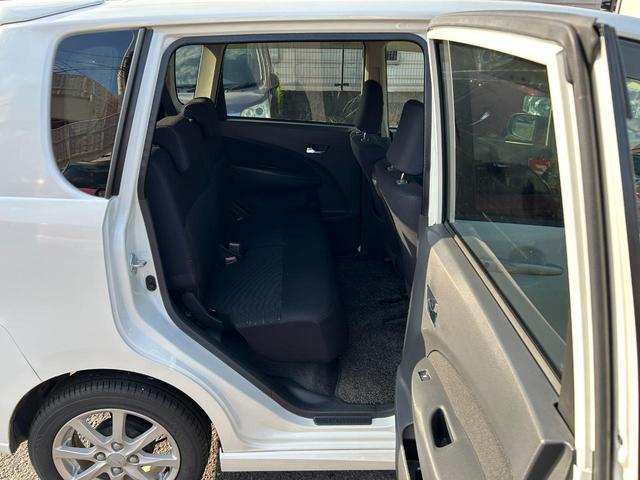 ムーヴ カスタム　Ｇ　大分イモビライザー　インテリジェントキー　アイドリングストップ車　フルフラットシート　助手席エアバック　ＬＥＤライト　ＰＷ　ＡＣ　キーフリー　パワステ　　ベンチシート　ＡＢＳ（20枚目）