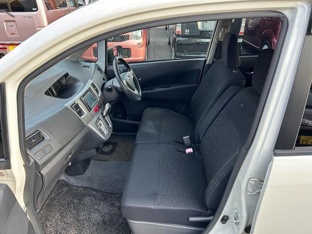 ムーヴ カスタム　Ｇ　大分イモビライザー　インテリジェントキー　アイドリングストップ車　フルフラットシート　助手席エアバック　ＬＥＤライト　ＰＷ　ＡＣ　キーフリー　パワステ　　ベンチシート　ＡＢＳ（30枚目）