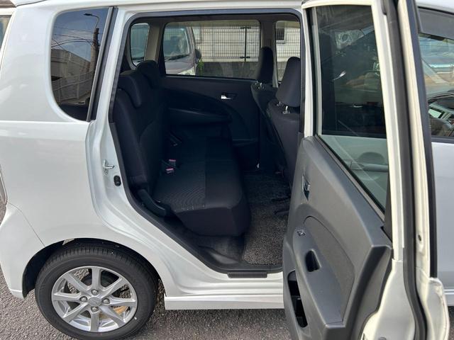 ムーヴ カスタム　Ｇ　大分イモビライザー　インテリジェントキー　アイドリングストップ車　フルフラットシート　助手席エアバック　ＬＥＤライト　ＰＷ　ＡＣ　キーフリー　パワステ　　ベンチシート　ＡＢＳ（31枚目）