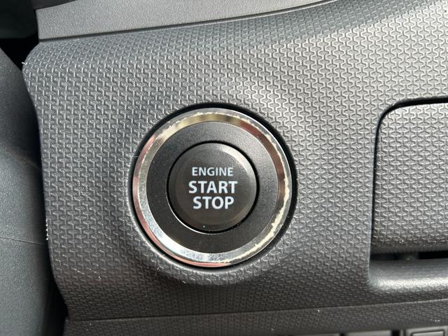 ソリオ ブラック＆ホワイト　キーフリー　プッシュスタートスマートキー　フルオートエアコン　イモビライザー　エアバック　ウォークスルー　ＡＢＳ　衝突安全ボディ　パワーステアリング　助手席エアバッグ　フルフラット　パワーウィンドウ（39枚目）