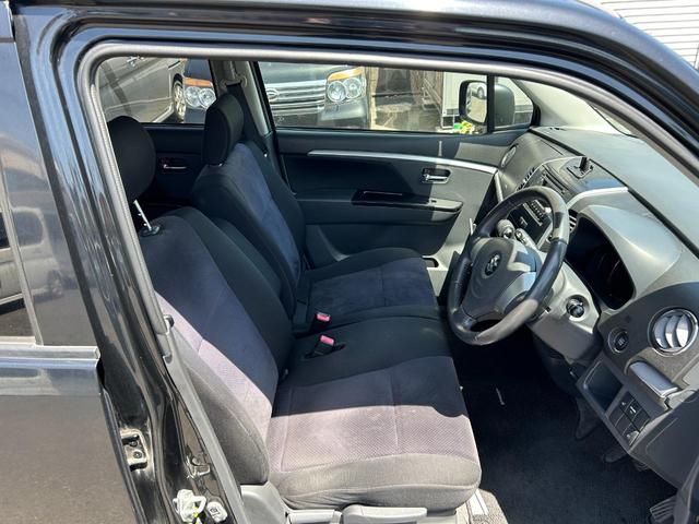 ワゴンRスティングレー リミテッドII イモビ 助手席エアバック PS PW 運転席エアバッグ 衝突安全ボディ ABS オ-トエアコン 運転席助手席エアバック パワーウィンドウ 盗難防止付き(18枚目)