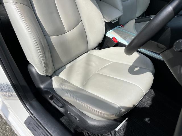 アテンザスポーツワゴン ２５ＥＸ　フルレザー　ＤＯＰナビ　ＤＴＶ（12枚目）