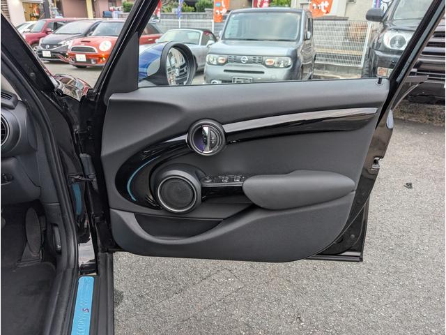 MINI クーパーS ホワイトルーフ(14枚目)